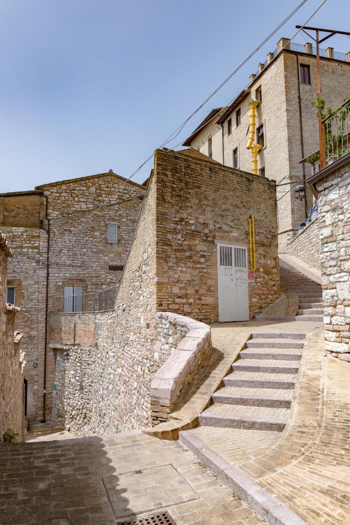 Rustic House, Con Patio E Giardino, Assisi Centro Villa ภายนอก รูปภาพ